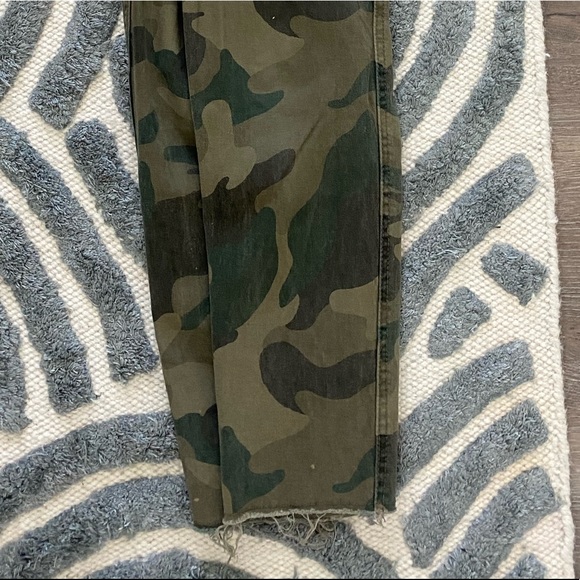 hollister pants - Picture 9 of 9